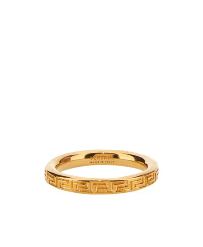 Versace Greek Key Engraved Ring In Yellow