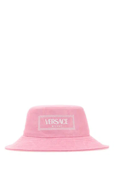 Versace Barocco-jacquard Logo Bucket Hat In Pink