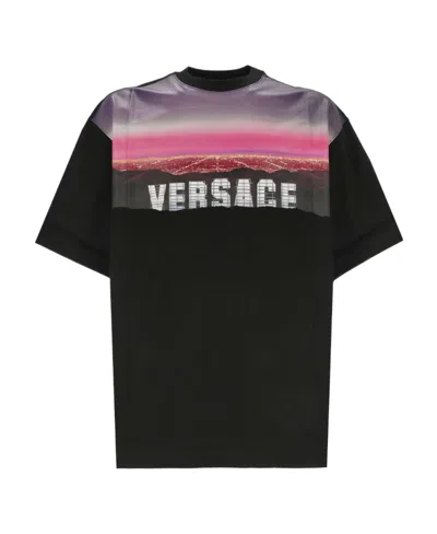 Versace Hills Print T-shirt In Black