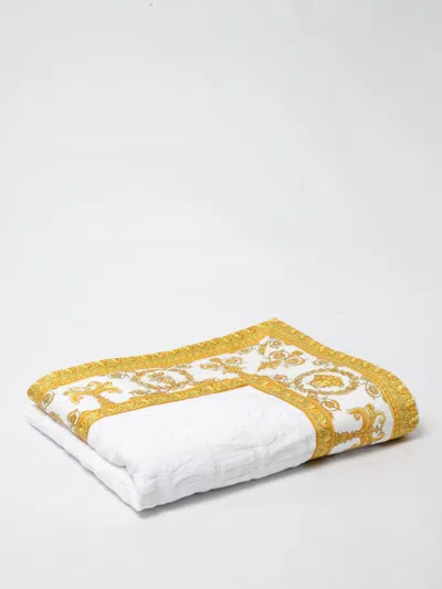 Versace Home Bath And Beach Towels Lifestyle  In White