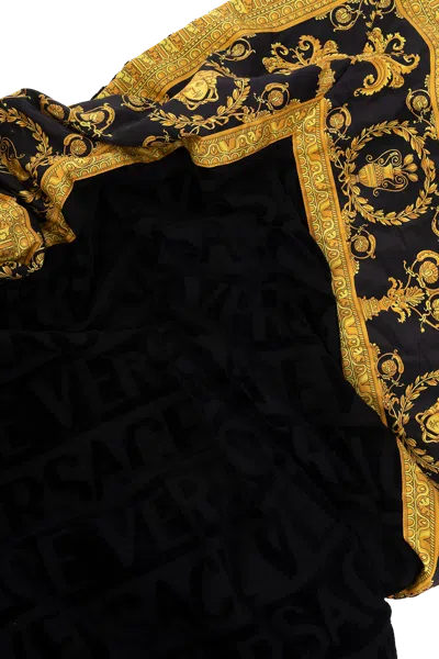Versace Home Patterned Towel In Black