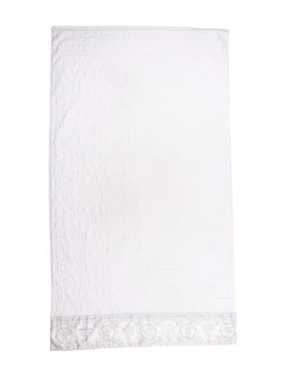 Pre-owned Versace I ♡ Baroque Bath Sheet In Grey