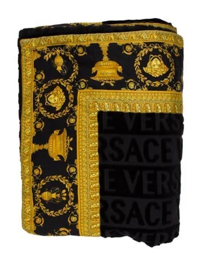 Pre-owned Versace I ♡ Baroque Beach Towel In Black