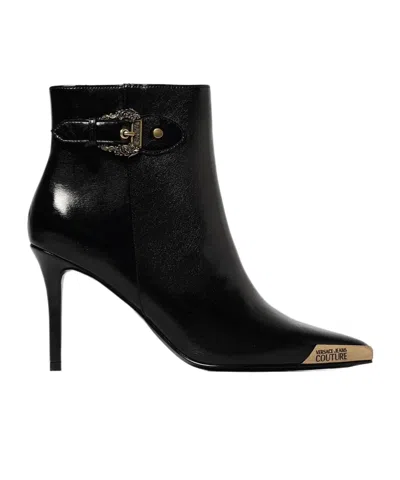 Versace Jeans 90mm Scarlett Buckle-detail Ankle Boots In Black