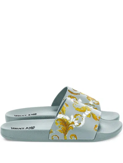 Versace Jeans Couture Barocco Pantoletten In White