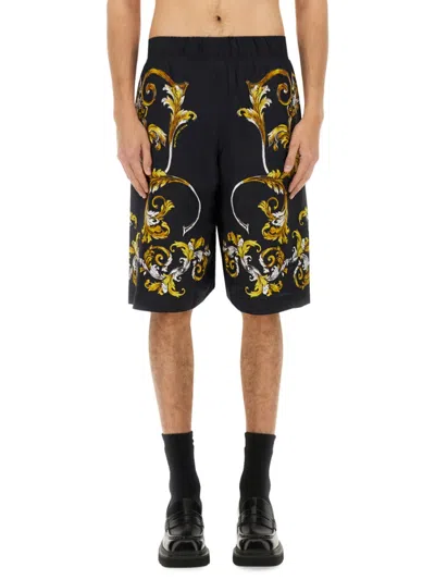 Versace Jeans Couture Shorts With Baroque Outline Print In Black