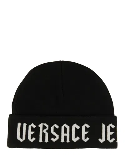 Versace Jeans Couture Knitted Beanie Hat In Black