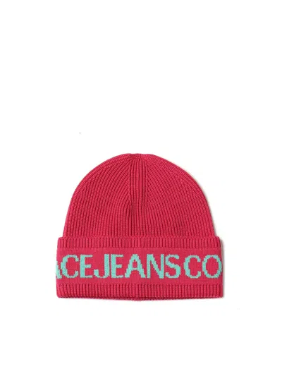 Versace Jeans Couture Knitted Beanie With Logo In Fuchsia