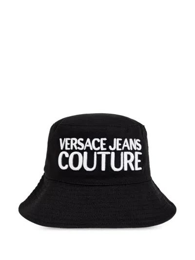 Versace Jeans Couture Logo-embroidered Bucket Hat In Black