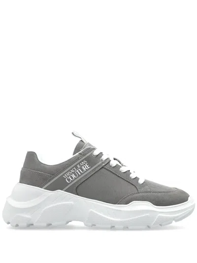 Versace Jeans Couture Logo-print Sneakers In 灰色