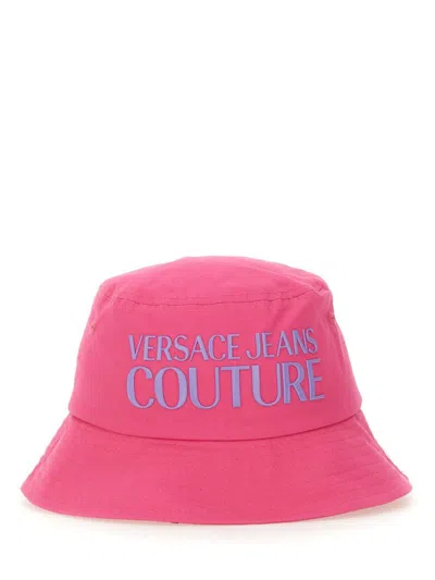 Versace Jeans Couture Logo Rubberised Bucket Hat In Pink