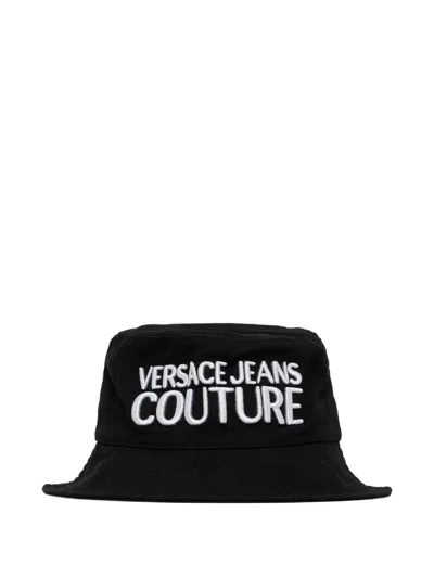 Versace Jeans Couture Logo-embroidered Bucket Hat In Black