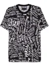 Versace Jeans Couture Logomania Print T Shirt In Schwarz