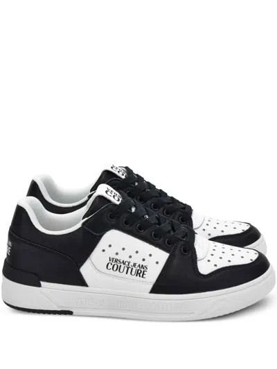 Versace Jeans Couture Perforated Panelled Sneakers In ホワイト