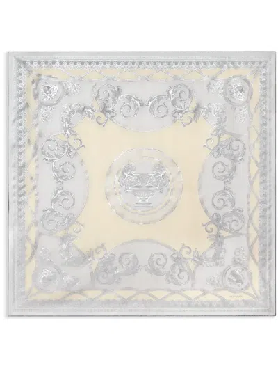 Versace Barocco-print Foulard In Nude