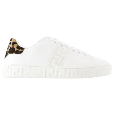 Versace Greek Pattern Sneakers In Metallic
