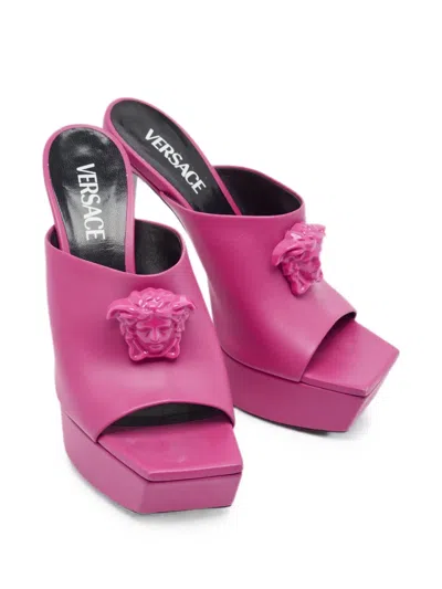 Pre-owned Versace La Medusa Platform Mules In Pink