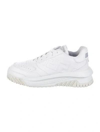 Pre-owned Versace Leather Athletic Sneakers In White