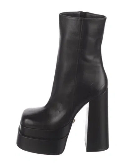 Pre-owned Versace Leather Boots In Black
