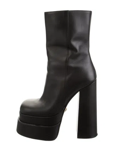 Pre-owned Versace Leather Boots In Black