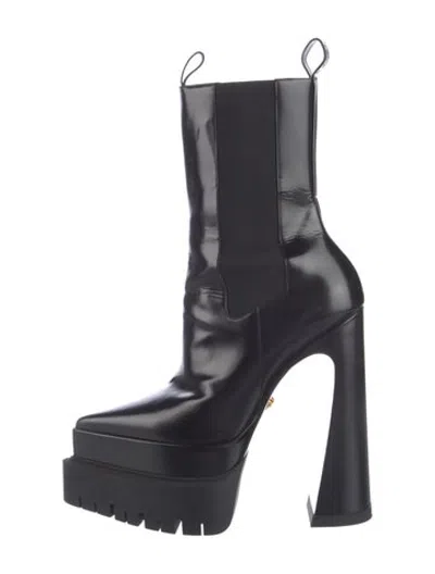 Pre-owned Versace Leather Boots In Black