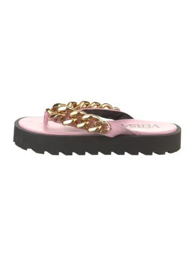 Pre-owned Versace Leather Chain-link Accents Flip Flops In Black