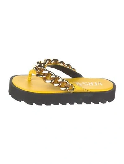 Pre-owned Versace Leather Chain-link Accents Flip Flops In Yellow
