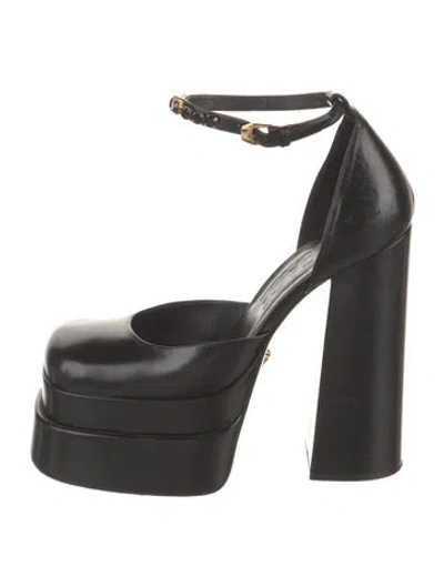 Pre-owned Versace Leather Crystal Embellishments D'orsay Pumps In Black