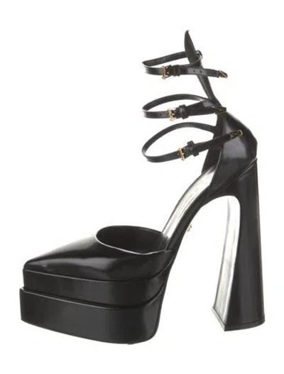 Pre-owned Versace Leather D'orsay Pumps In Black