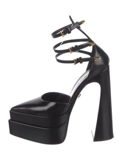 Pre-owned Versace Leather D'orsay Pumps In Black