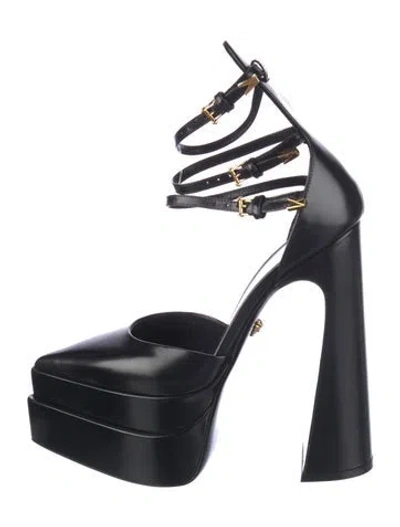 Pre-owned Versace Leather D'orsay Pumps In Black