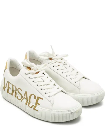 Pre-owned Versace Leather Lace-up Shoes In White