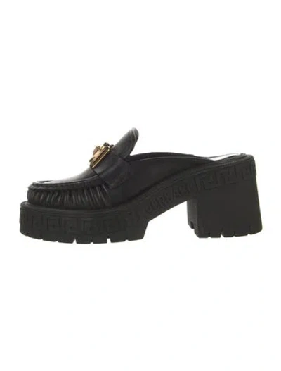 Pre-owned Versace Leather Mules In Black
