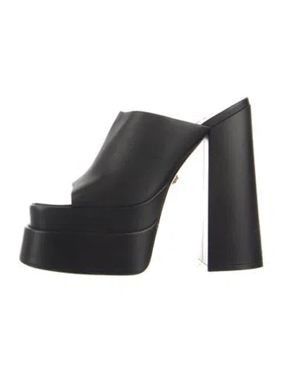 Pre-owned Versace Leather Mules In Black
