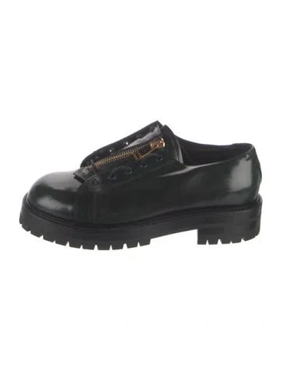 Pre-owned Versace Leather Oxfords In Green
