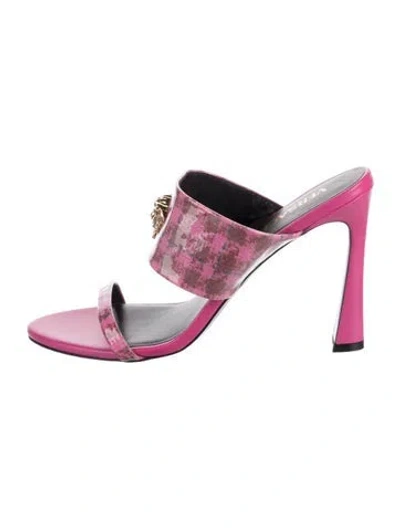 Pre-owned Versace Leather Patterned Sandals In Pink
