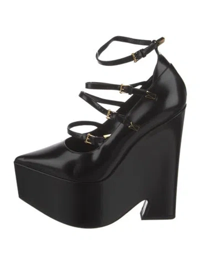 Pre-owned Versace Leather Pumps In Black