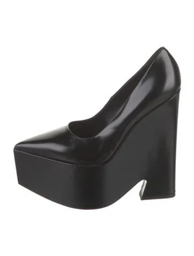 Pre-owned Versace Leather Pumps In Black