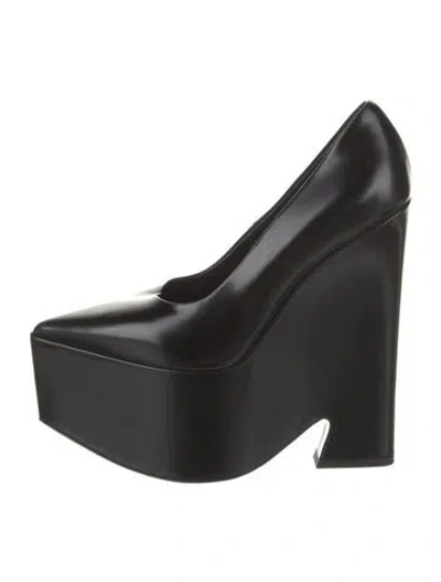 Pre-owned Versace Leather Pumps In Black