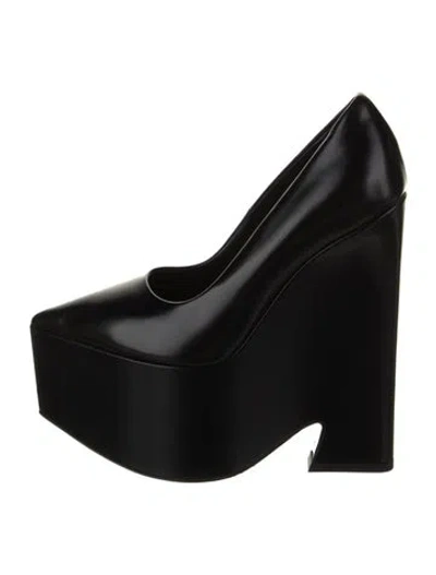 Pre-owned Versace Leather Pumps In Black