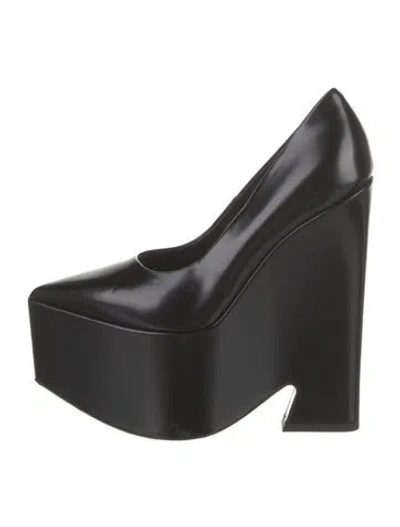 Pre-owned Versace Leather Pumps In Black