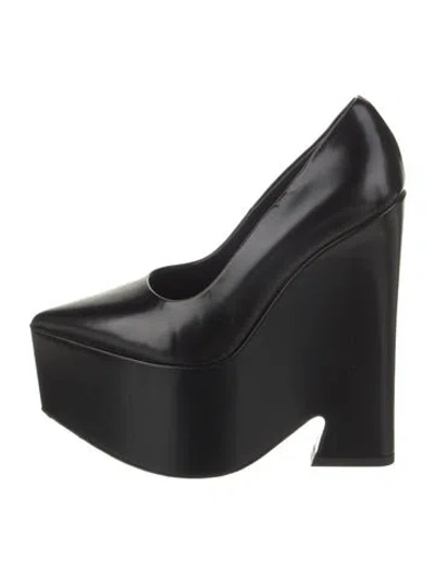 Pre-owned Versace Leather Pumps In Black
