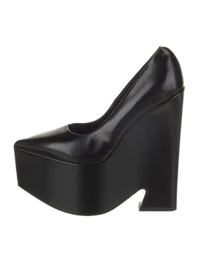 Pre-owned Versace Leather Pumps In Black