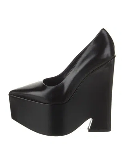 Pre-owned Versace Leather Pumps In Black