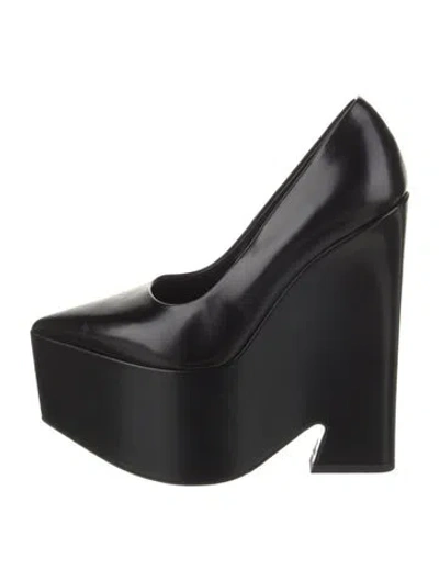 Pre-owned Versace Leather Pumps In Black