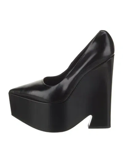 Pre-owned Versace Leather Pumps In Black