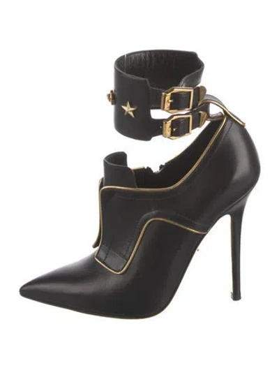 Pre-owned Versace Leather Pumps In Black
