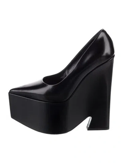 Pre-owned Versace Leather Pumps In Black