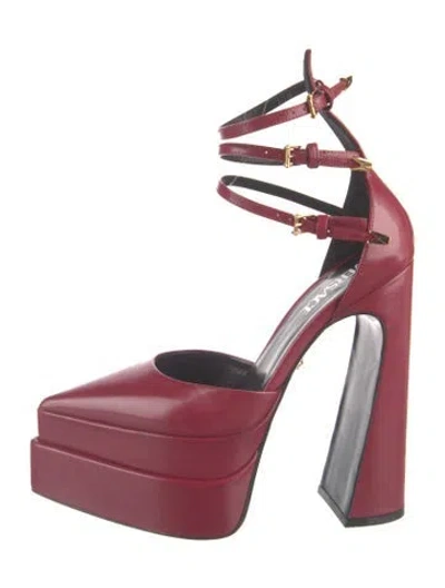 Pre-owned Versace Leather Pumps In Burgundy