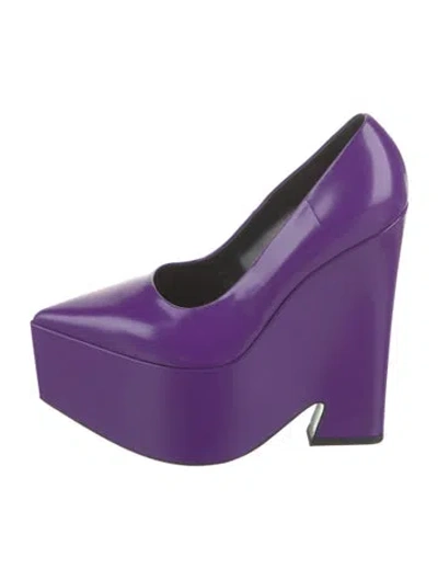 Pre-owned Versace Leather Pumps In Purple